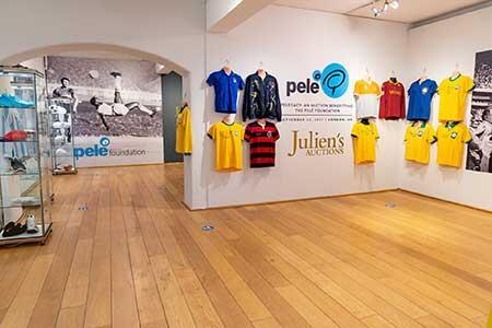 Square-Pele-Juliens-Auctions-Exhibition-28.jpg