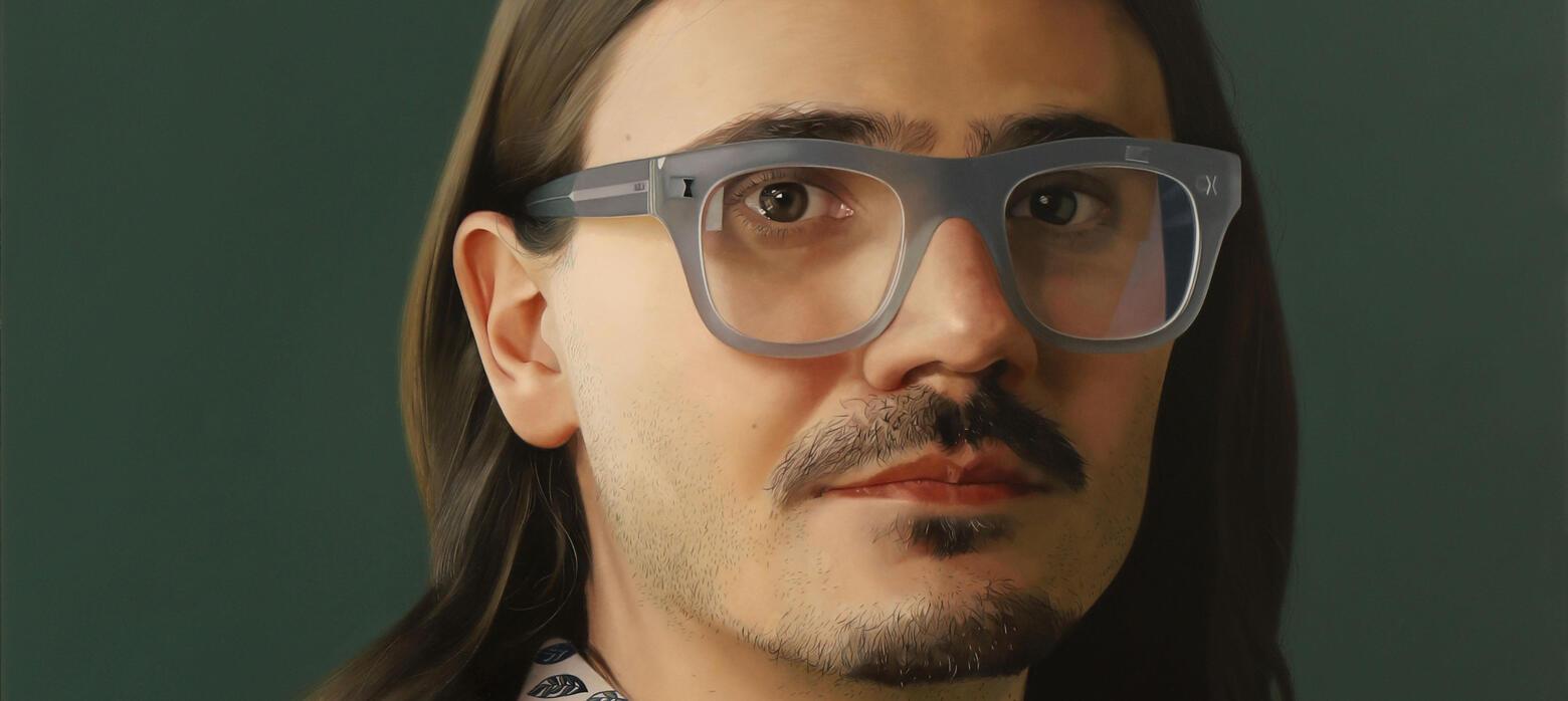 Portrait of man with glasses